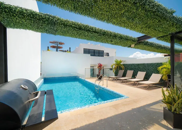 With Balcony & Pool In * Playa del Carmen