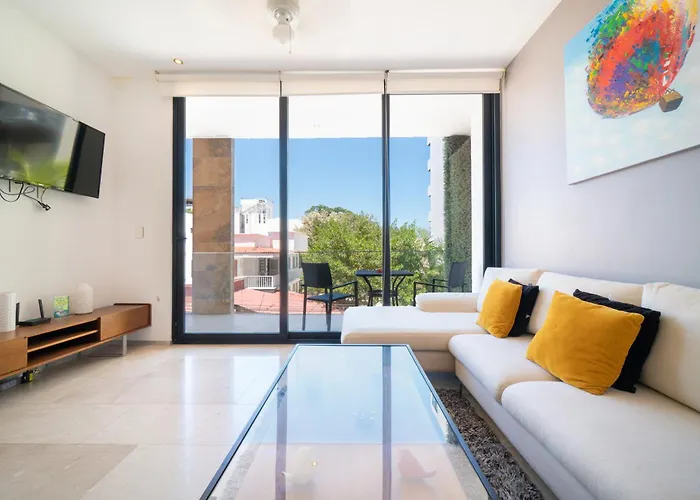 With Balcony & Pool In Playa del Carmen